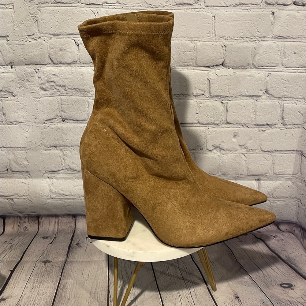 Marc Fisher MillaryTan Suede Ankle Boots Sz 11
